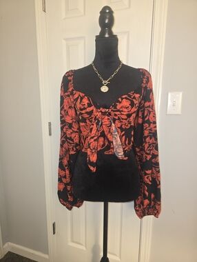 Floral Off-Shoulder Women's Top - Black and Red